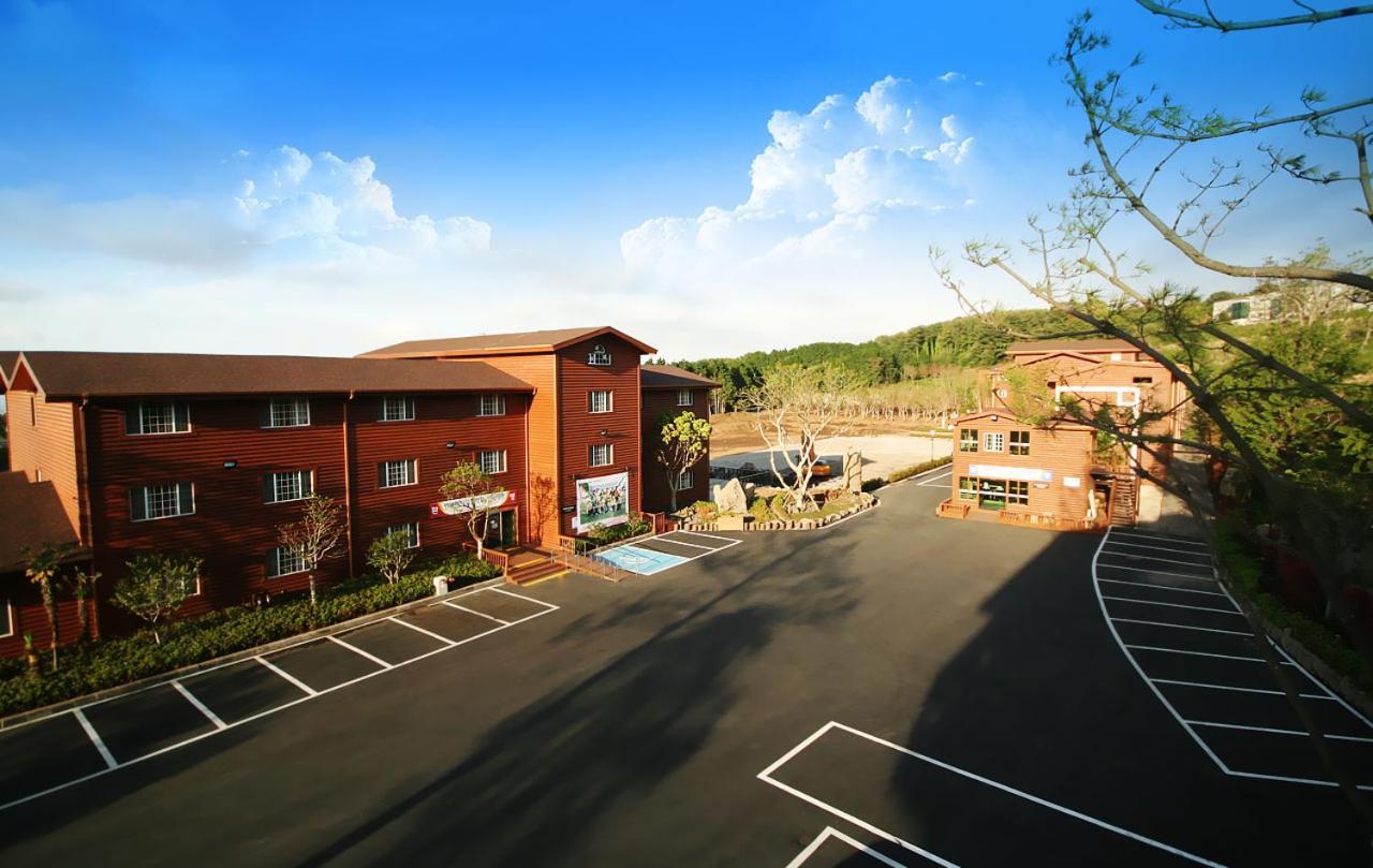 Arbon Youth Hostel & Resort Чеджудо Экстерьер фото